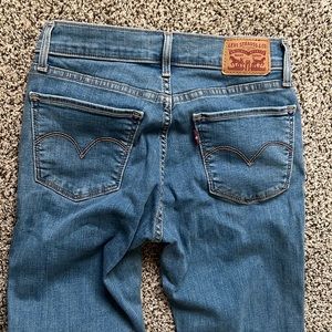 Levi’s Super Skinny jeans, size 26. Like new